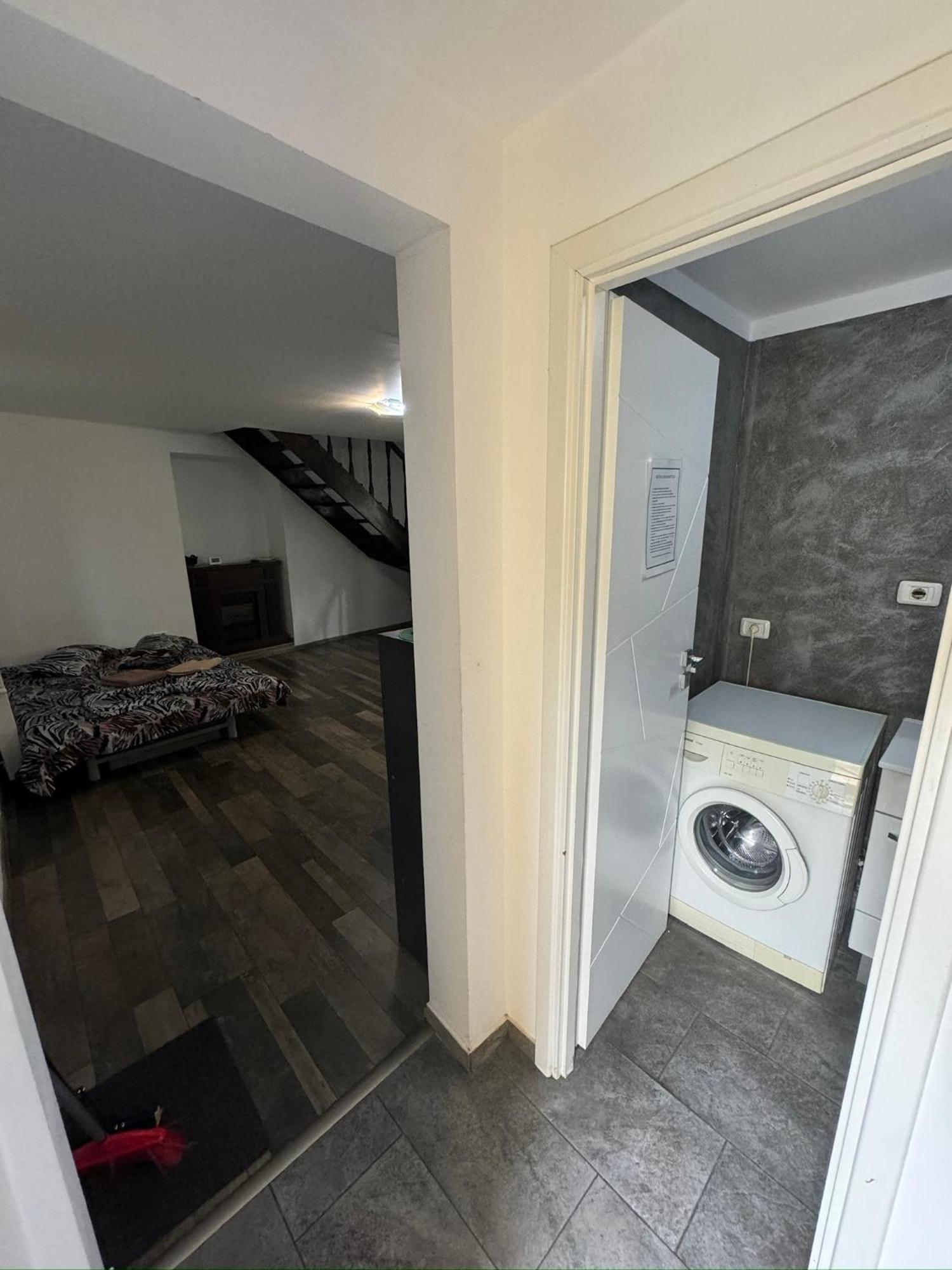 Apartamente De Inchiriat Lucky House Braşov Esterno foto