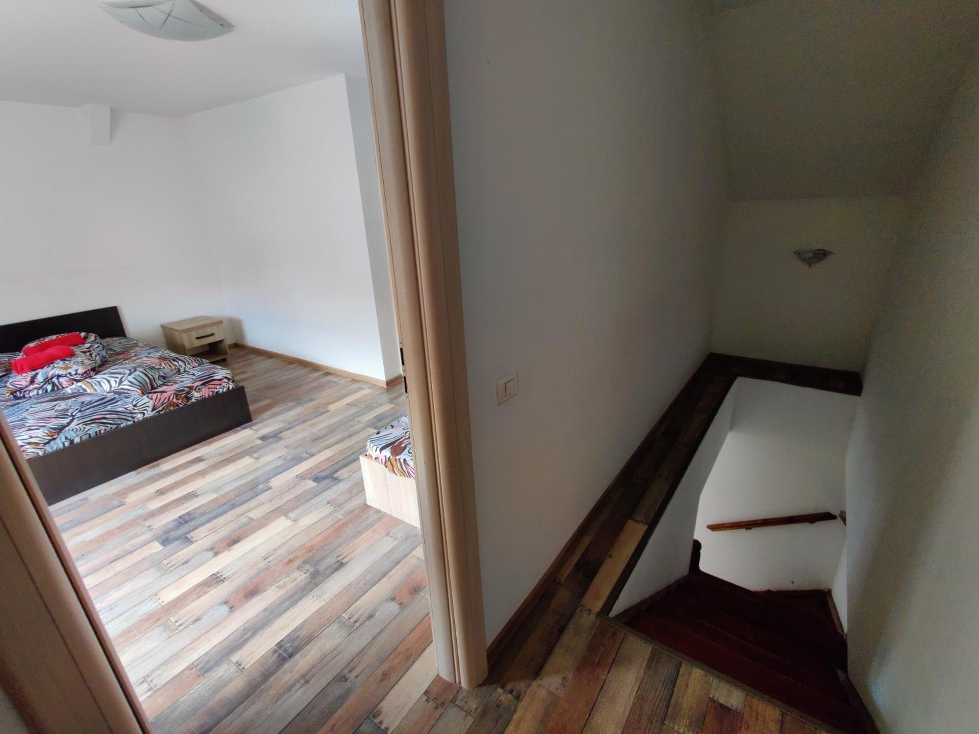 Apartamente De Inchiriat Lucky House Braşov Esterno foto