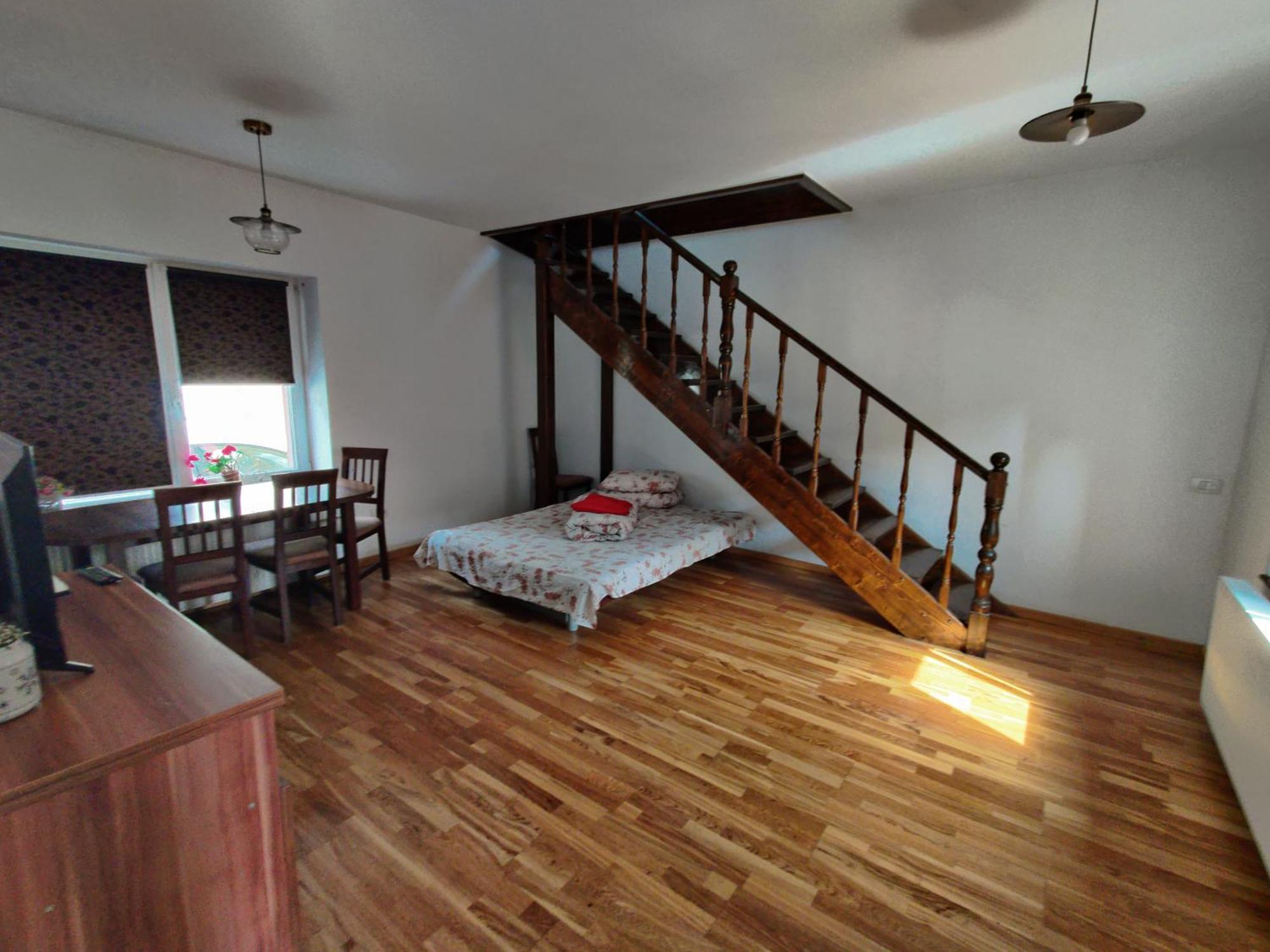 Apartamente De Inchiriat Lucky House Braşov Esterno foto